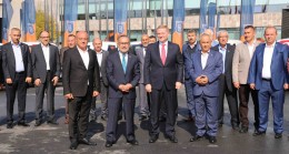 Medipol Başakşehir, Türk Kızılayı ‘İyilik Filosu’na 15 araç bağışladı