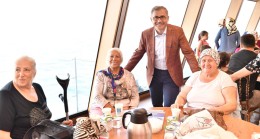 Ünalanlılar, Üsküdar Valide Sultan Gemisi’nde Başkan Türkmen’le buluştu