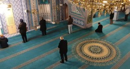 Camilerde 5 vakit namaz başlıyor