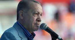 Cumhurbaşkanı Erdoğan, “Macron’un zihinsel noktada bir tedaviye ihtiyacı var”