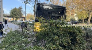 Beşiktaş’ta seyir halindeyken kalp krizi geçiren İETT şoförü hayatını kaybetti