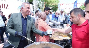 Sultangazi’de aşure bereketi