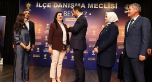Beykoz Danışma Meclisi’nde bağımsız Meclis Üyesi Gül, AK Parti’ye katıldı