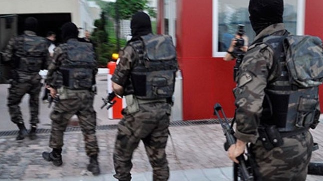 İstanbul’da şafak operasyonu