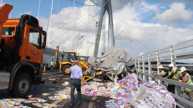 Köprüde özçekim kazası