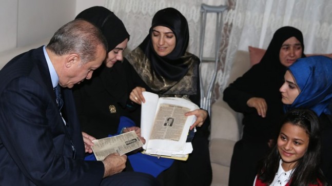 Cumhurbaşkanı Erdoğan, Şehit Muhammed Demir’in ailesini ziyaret etti