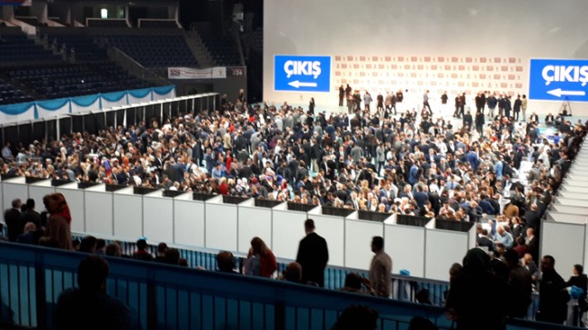 Temayül yoklamasına yoğun ilgi