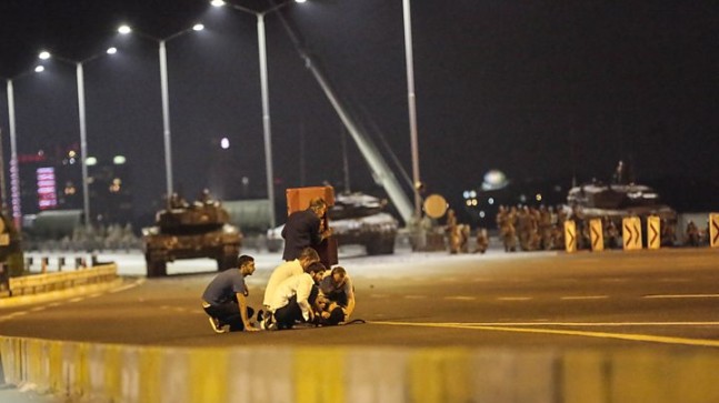 FETÖ mensuplarına ceza yağdı