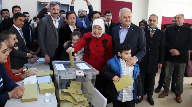 Binali Yıldırım oyunu kullandı