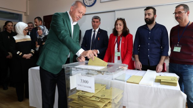 Reis oyunu kullandı