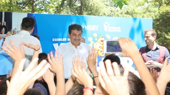 Başkan Göksu, “Bir şehirde çocuklar ve kadınlar tebessüm ederlerse o şehir tebessüm eder”