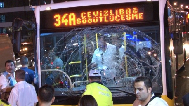 İstanbul’da metrobüs kazası