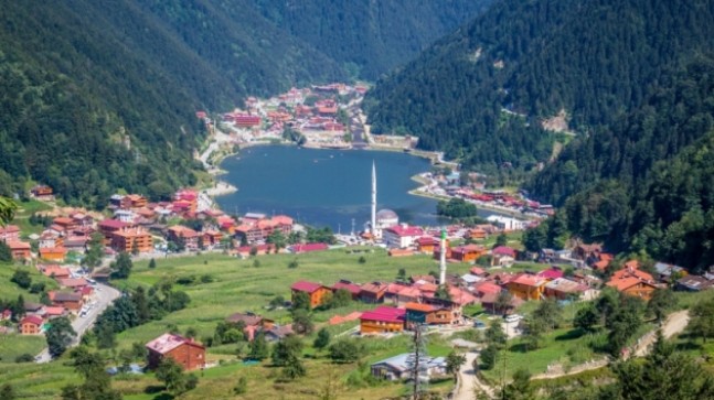 Uzungöl’de yıkımlar başlıyor