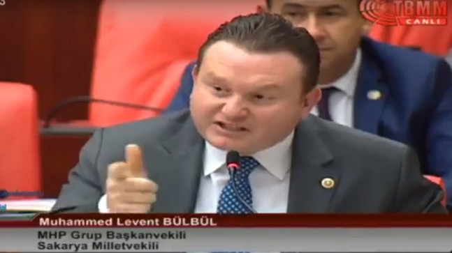 Bülbül, “Siz fistan giyip Türk Ordusunun önünden kaçanlarla berabersiniz”