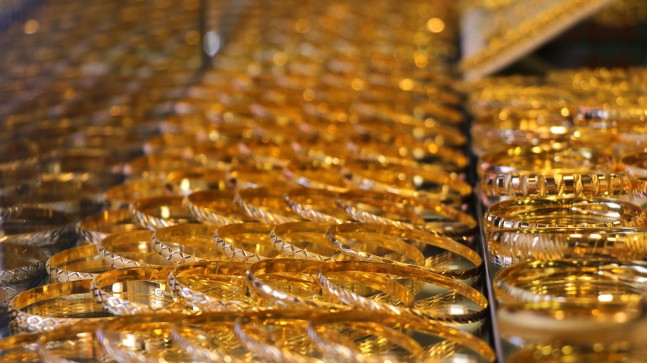 Altında tarihi çıkış!