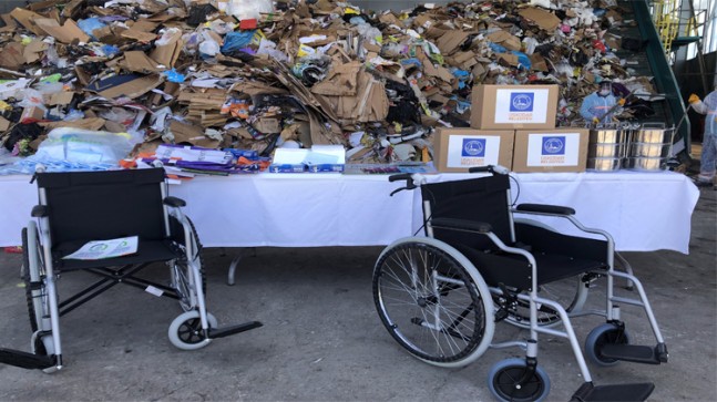Çöpten birçok hayır işi çıkıyor
