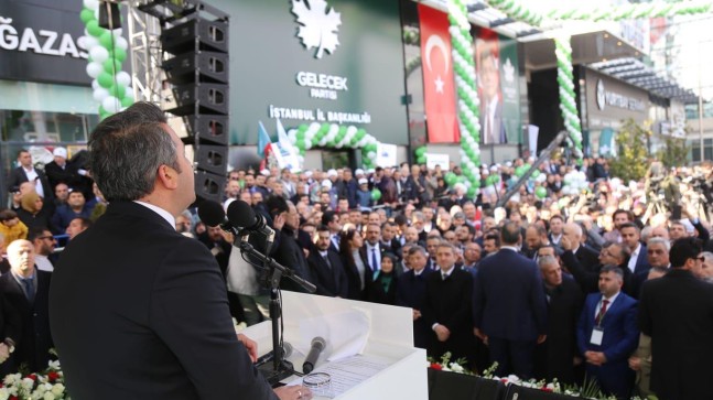 Gelecek Partisi’ne önemli katılım var