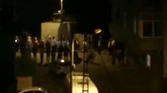 Düğünlerde yasak dinleyen yok!