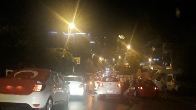 Ümraniye’de yasak dinleyen yok!