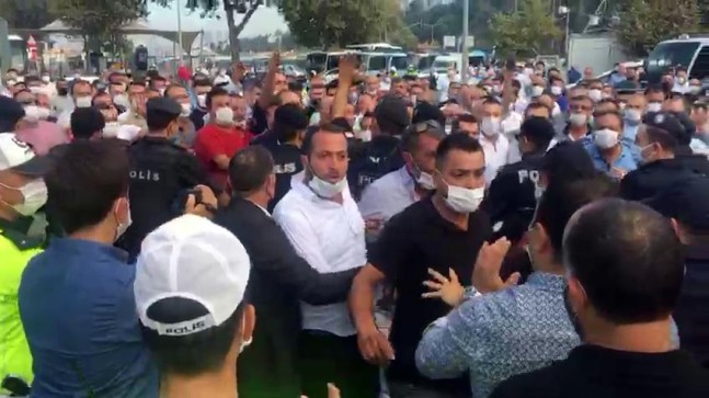 İBB mi minibüscüler mi haklı?