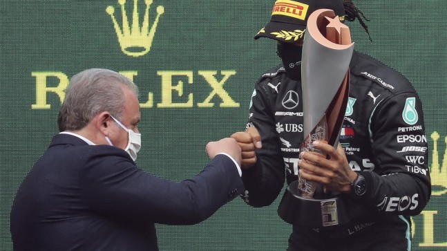 TBMM Başkanı Şentop: Hamilton’a ‘Pist çok iyiymiş değil mi şampiyon’