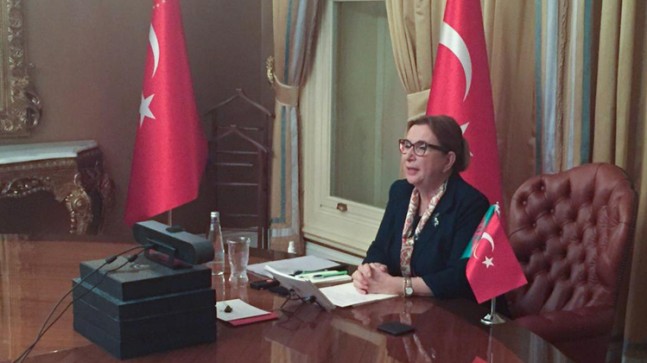 Bakan Pekcan’ın annesi vefat etti