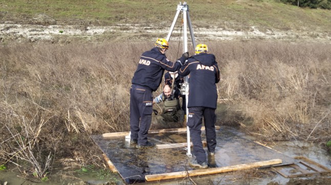 AFAD bataklıkta tatbikat yaptı