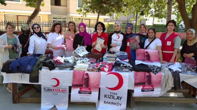 Bakırköy Kızılay Kadın Kolları, Filistinli yetim çocuklar için kermes düzenledi