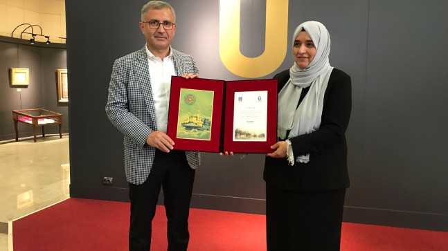 Üsküdar Belediyesi, Nakış Sanatçısı Sıdıka Gürkan’ın ‘Gönül Dili’ sergisine ev sahipliği yaptı