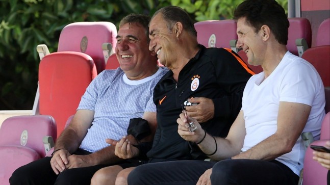 Hagi ve Popescu Filorya’da