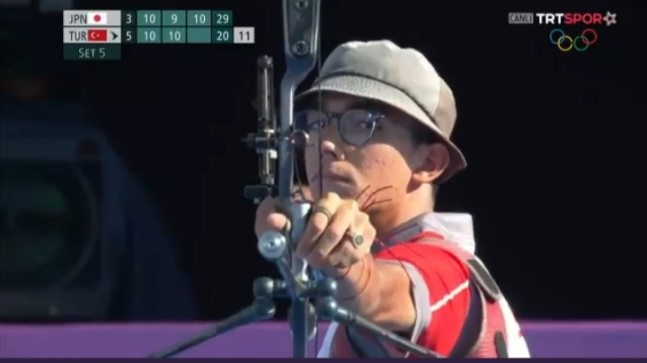 Mete Gazoz Tokyo Olimpiyat’larında altın madalya kazandı