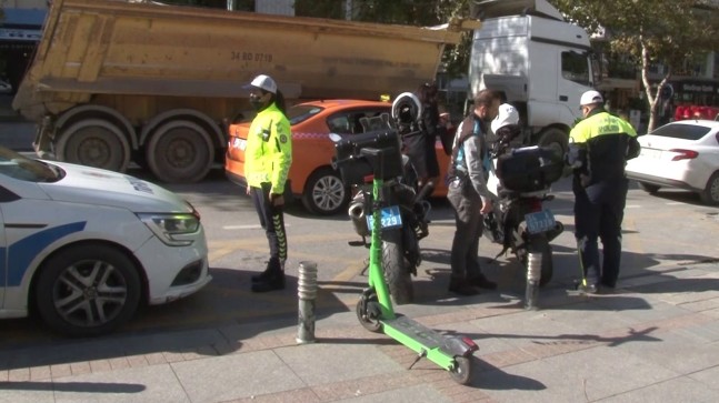 Kadıköy’de elektrikli scooter denetimi