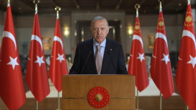 Cumhurbaşkanı Erdoğan: “Sosyal medya, günümüz demokrasisi için ana tehdit kaynaklarından birine dönüşmüştür”