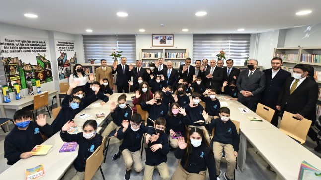 Binali Yıldırım: “Gençlerimiz bizim enerjimiz, geleceğimiz ve güvencemizdir”