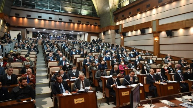 İSKİ’nin suya zam talebi İBB Meclisi’nden oybirliği ile geçti