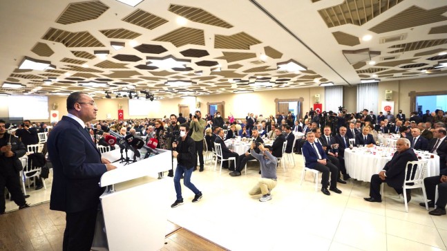 Bakan Bozdağ, “Bugüne kadar hiçbir baro tarafından bir iftar düzenlendiğini hatırlamıyorum”