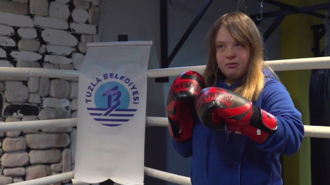 Down sendromlu Sıla’nın spor tutkusu görenleri hayran bıraktı