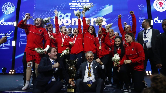 Kızlarımız, ‘Türk Kadını’nın gücünü bütün Dünya’ya gösterdiler