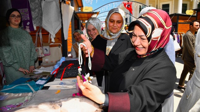 Emeğin Kazanca Dönüştüğü Yer “Kadın Eli, Kadın Emeği Çarşısı” Açıldı