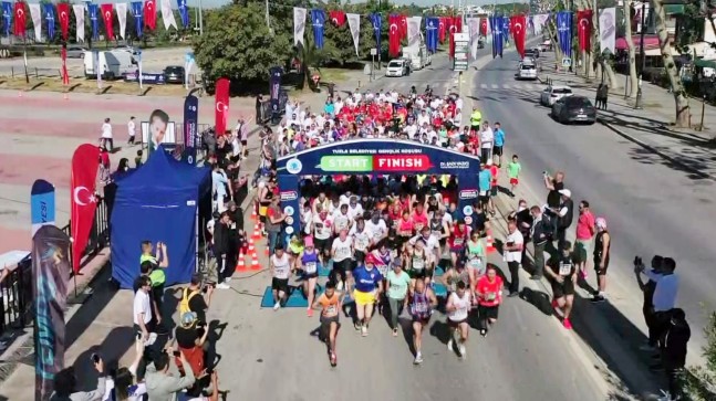 Tuzla’da “Gençlik Koşusu” düzenlendi