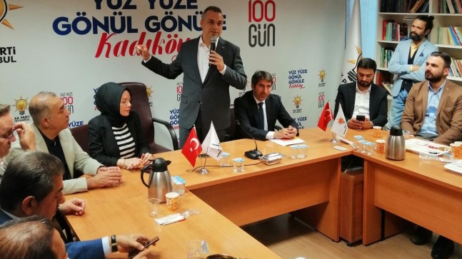 Belediye Başkanları Kadıköy ve Adalar ilçelerinde esnaf ve vatandaşlarla buluştu