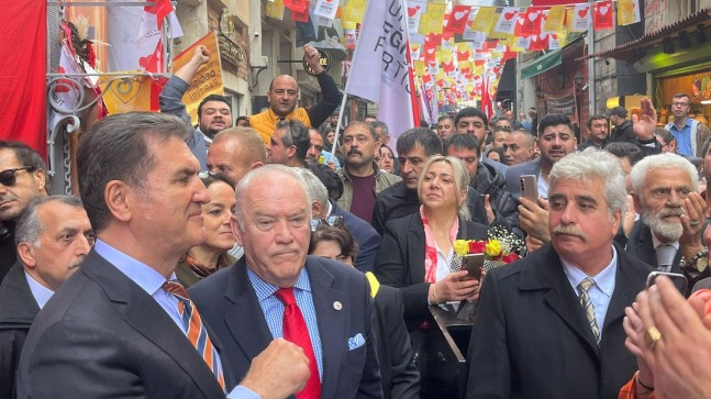 Mustafa Sarıgül’e yoğun ilgi