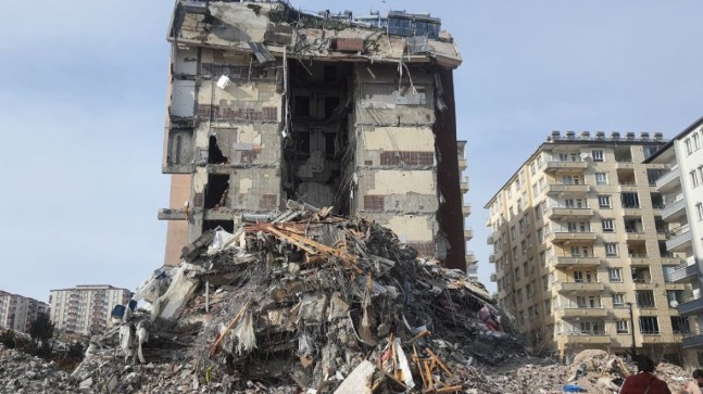 Secde halindeyken cenazesi çıkartıldı