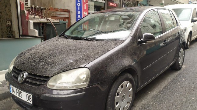 İstanbul’a yağmur değil, çamur yağdı