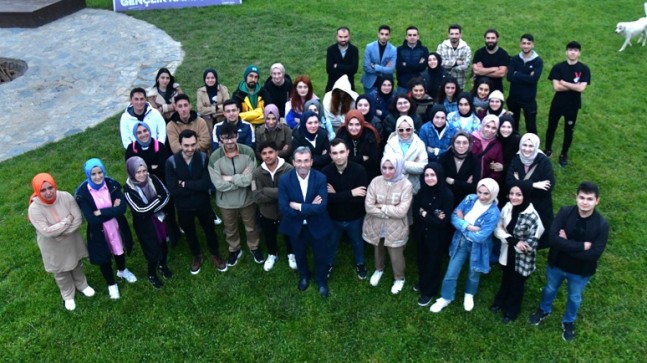 Pendik Belediyesi’nden üniversiteye yeni başlayan Pendikli  öğrencilere 5 Bin TL destek!