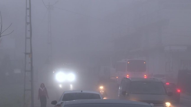 İstanbul’da sisten göz gözü görmedi