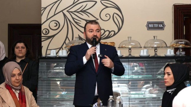 Arnavutköy’ün genç belediye başkan adayı Candaroğlu’ndan İBB’ye tepki