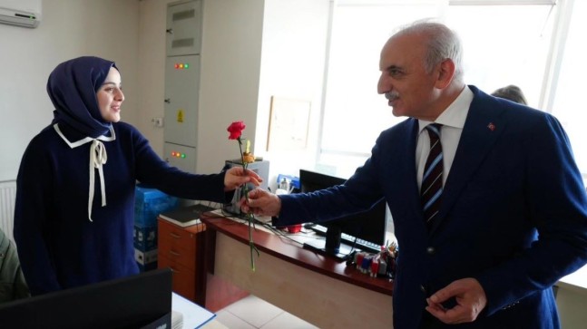 Ümraniye Belediye Başkanı Yıldırım sağlık çalışanlarının Tıp Bayramı’nı kutladı