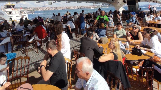 BABİAD, hemşehrilerini boğaz gezisi ile ağırladı