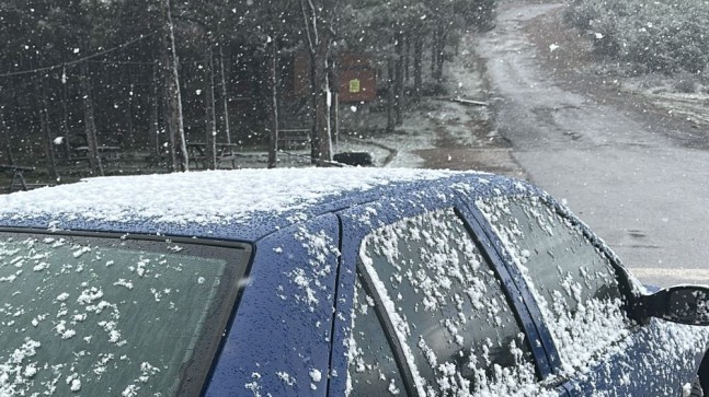 Aydos Ormanı’na lapa lapa kar
